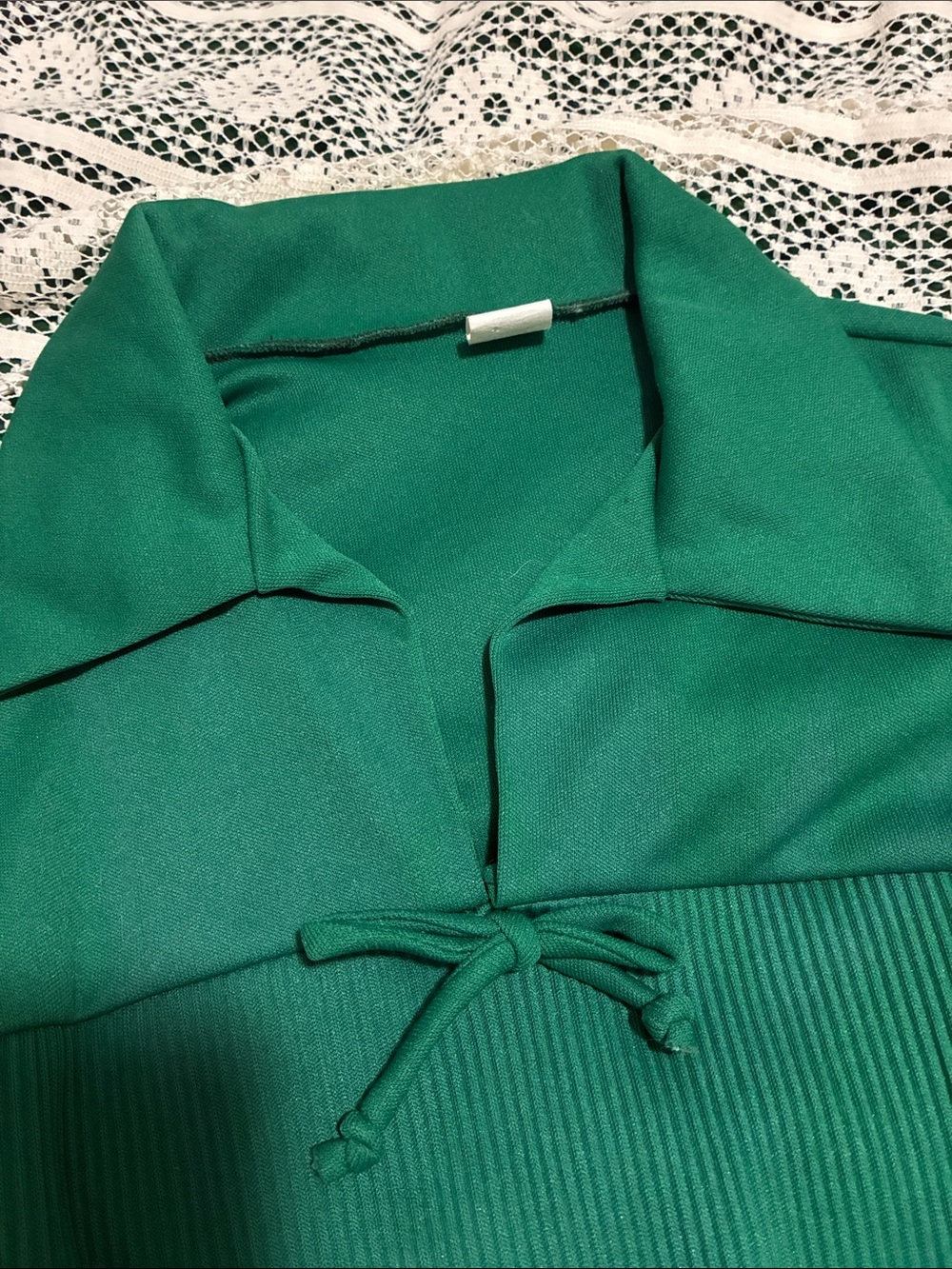 Vintage 70s Green Peplum Long-Sleeve Tie-Neck Blouse Top Shirt - Picture 3 of 6